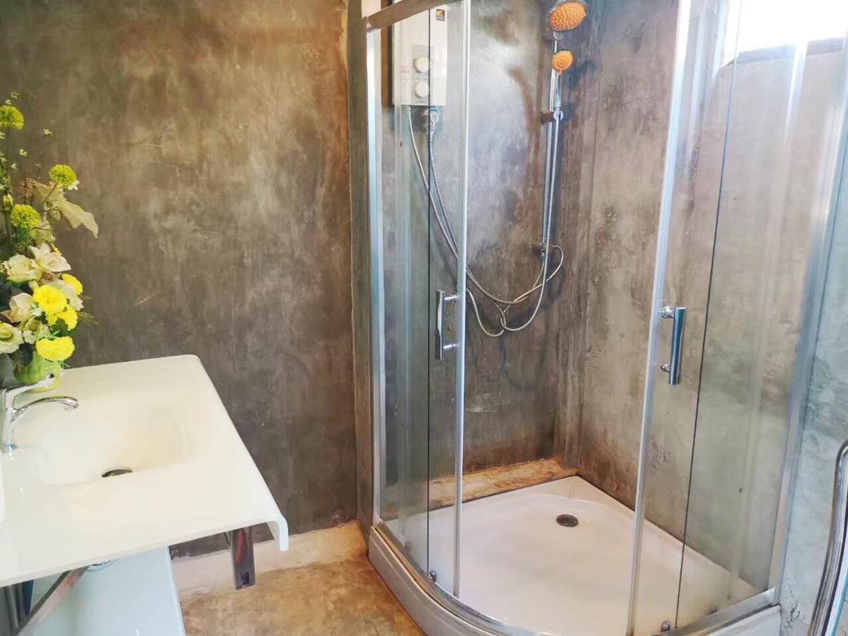 Chokchai Hotel Ban Huai Maenam Noi Eksteriør bilde