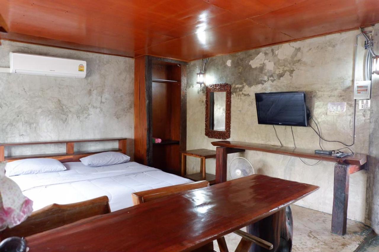 Chokchai Hotel Ban Huai Maenam Noi Eksteriør bilde