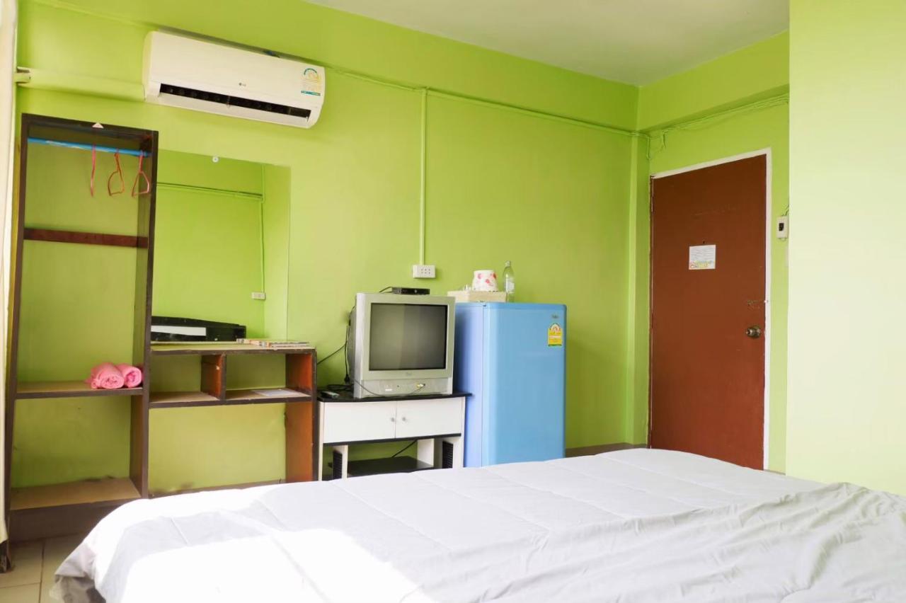 Chokchai Hotel Ban Huai Maenam Noi Eksteriør bilde