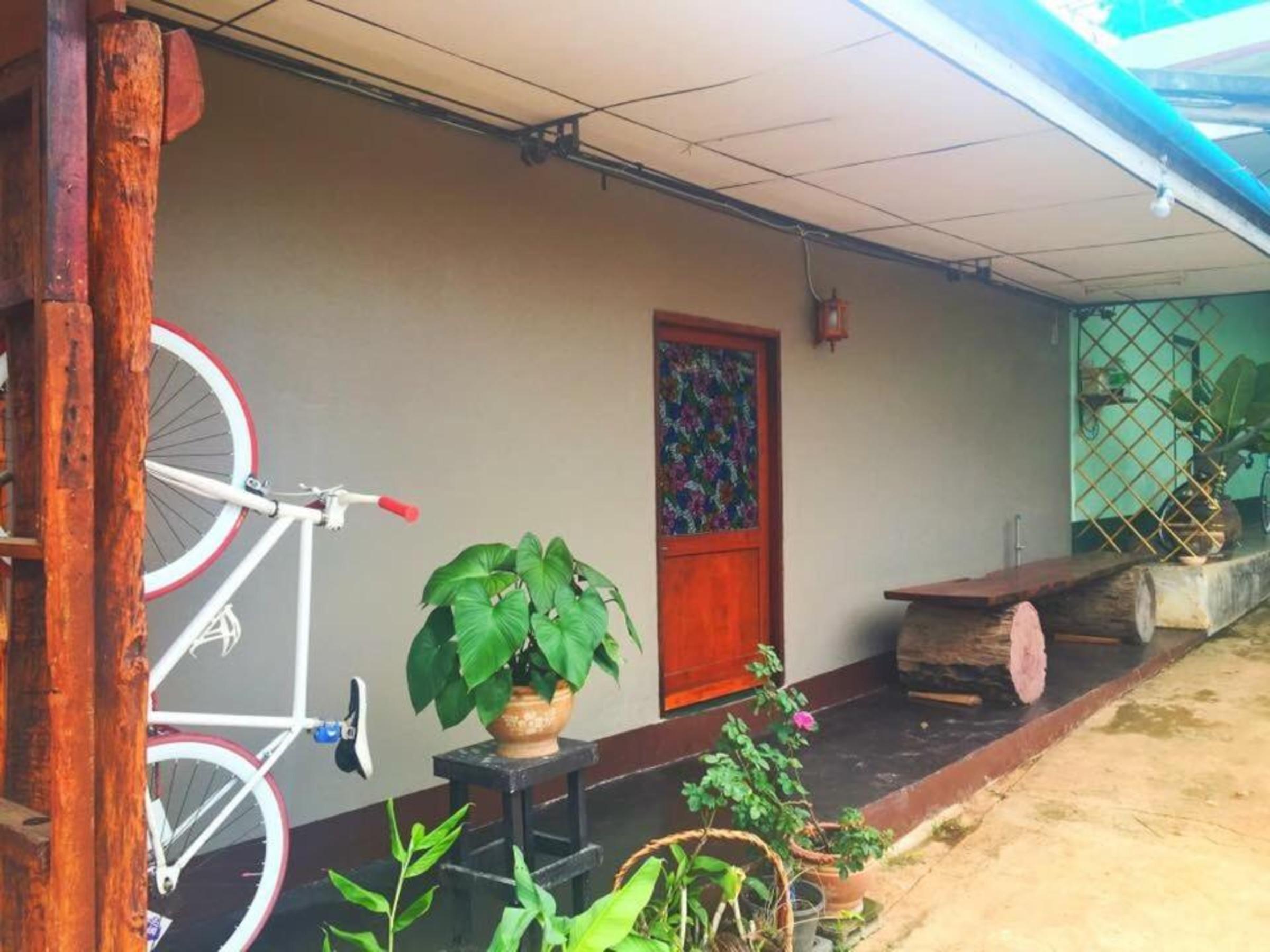 Chokchai Hotel Ban Huai Maenam Noi Eksteriør bilde